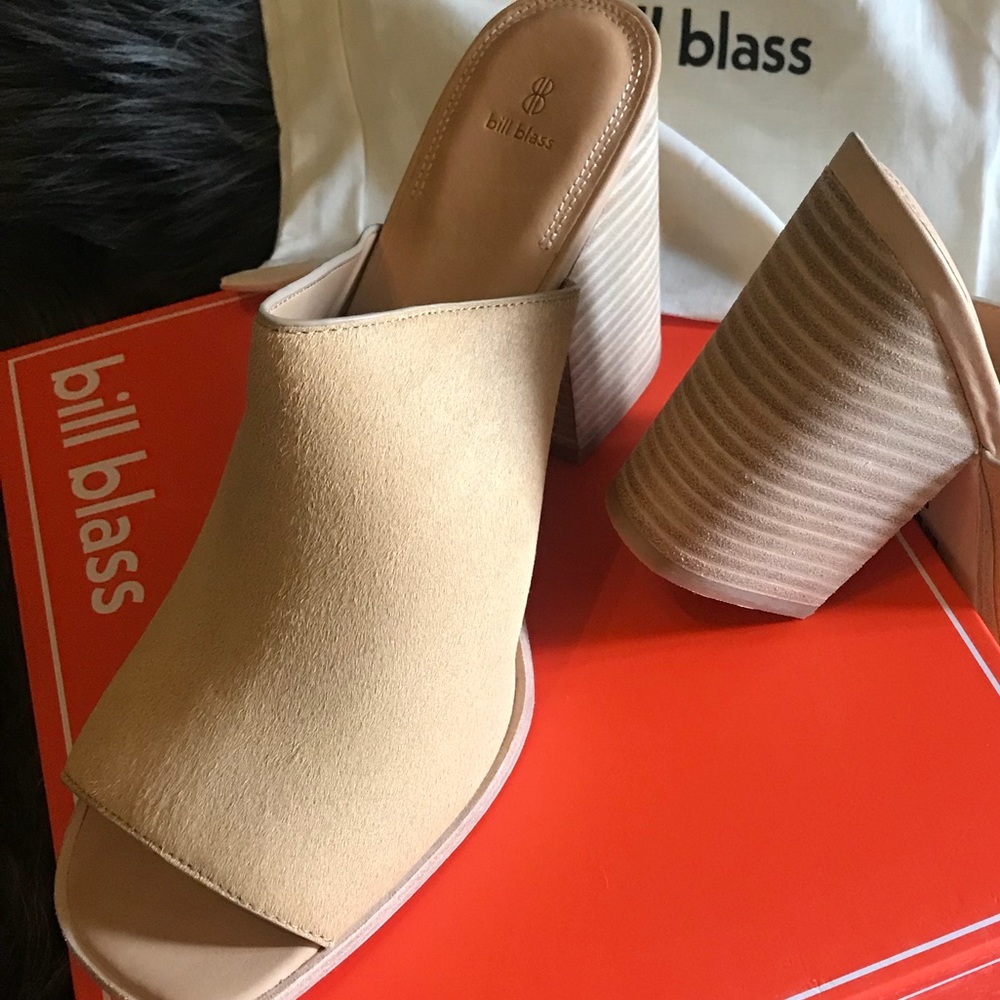 NWT Bill Blass calf hair mules beautiful camel colored leather